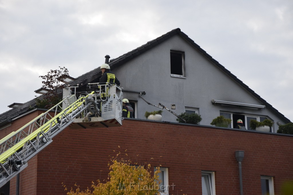 Feuer 2 Y Koeln Suerth Elisabeth Selbertstr P042.JPG - Miklos Laubert